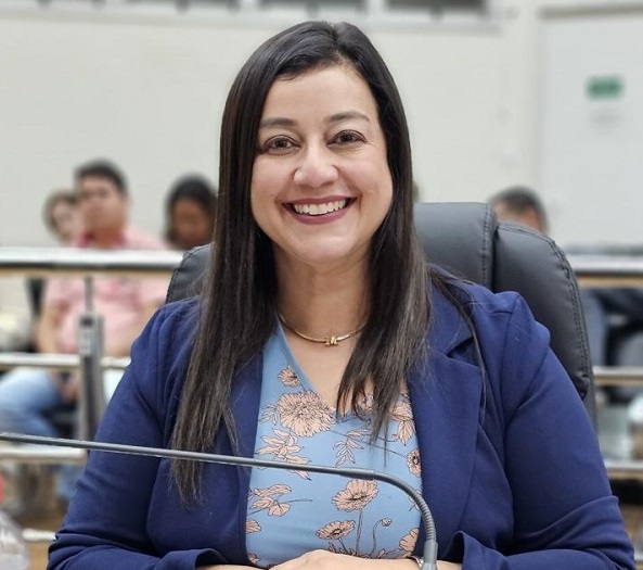 Vereadora Maristela Dutra cobra medidas da Prefeitura sobre nomeações para Cargos em Comissão. Saiba Mais… – Jornal Araxá