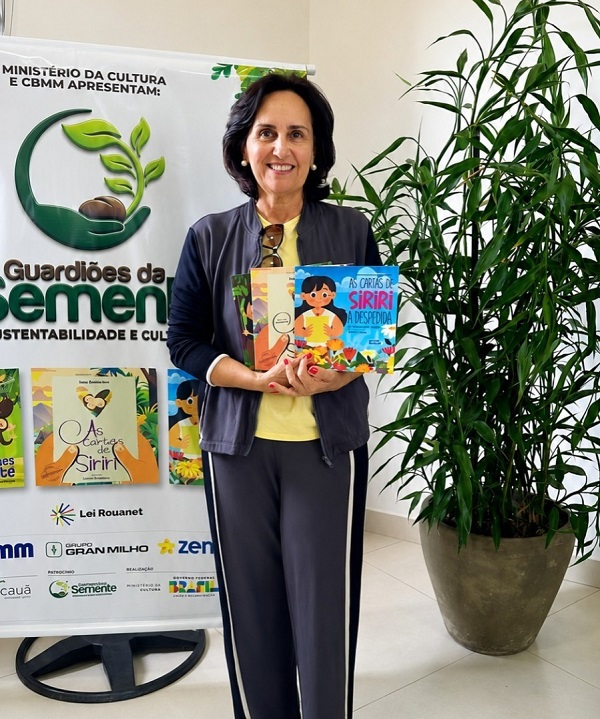 Escritora Ione Guimarães Costa lança trilogia literária em Araxá e Perdizes