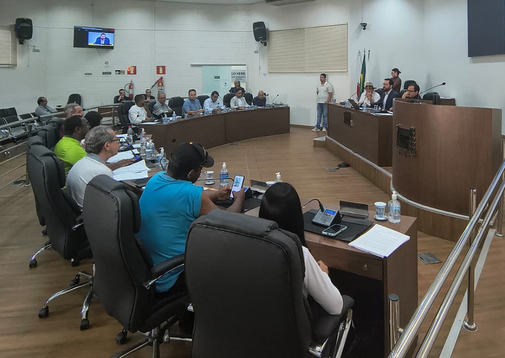 Câmara de Araxá aprova LDO para 2027 e rejeita todas as 26 emendas apresentadas