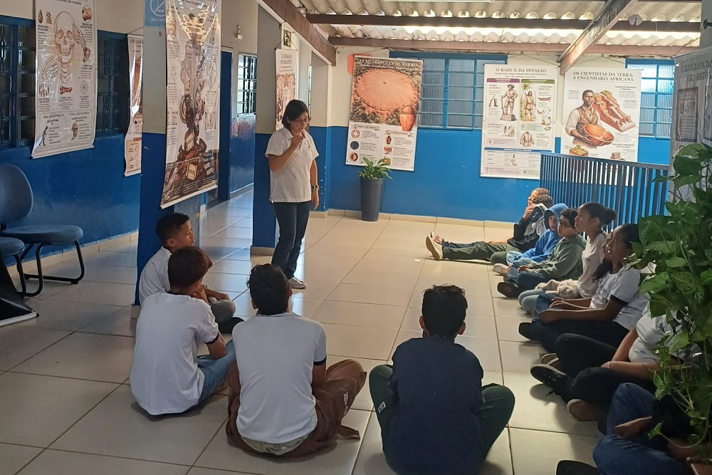Exposição da CBMM em Araxá destaca patrimônio arqueológico e produções de estudantes