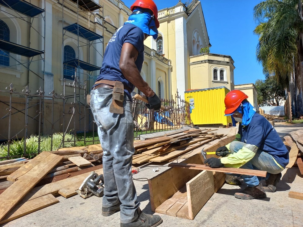 Sine Araxá oferece 457 vagas de emprego em diversas áreas nesta terça-feira