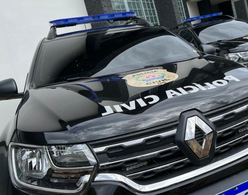 Homem é preso em flagrante em Araxá após agredir e ameaçar companheira com facas