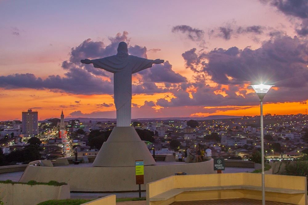 Frente fria avança sobre região de Araxá e derruba temperaturas nesta quinta-feira